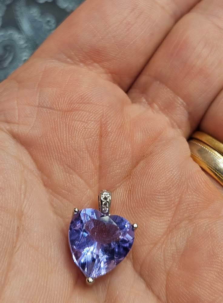 Blue Flourite Necklace š
