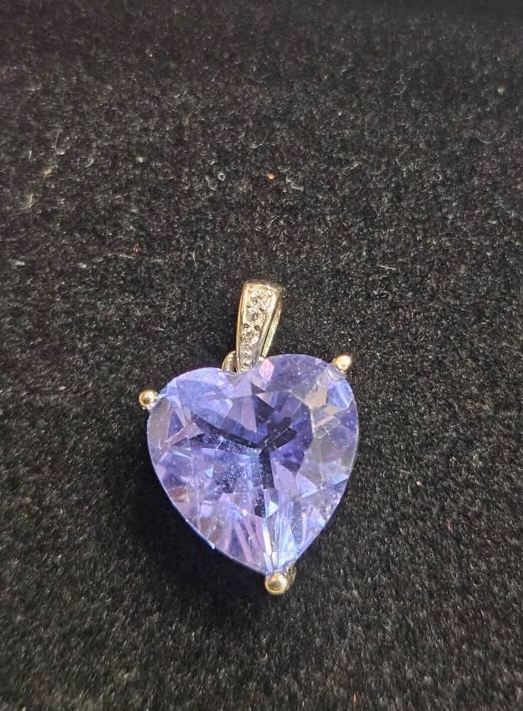 Blue Flourite Necklace š